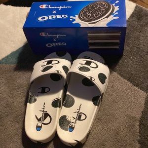 Champion x oreo slides